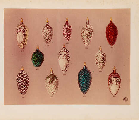 Альбом фотографий с изображениями елочных игрушек [1956]. 